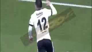 Gol Gary Medel Besiktas 20 Goztepe51 Fecha 28 Superliga de Turquía 070418 [upl. by Michaella388]