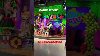 Un grito mexicano con la emboscada musical musica laemboscadamusical shorts shortsvideo amor [upl. by Uol]