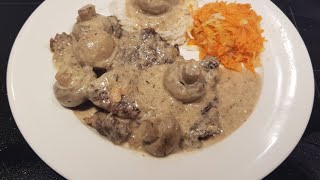 Steak au poivre noir et sauce aux champignons [upl. by Anovahs]