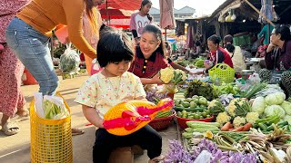 Busy market in the morning  Siv chhee and Mom buy ingredient for cooking  Cooking with Sreypov [upl. by Acimad]