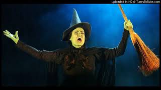 Idina Menzel Last Defying Gravity 301206  London clearer audio [upl. by Nawtna698]