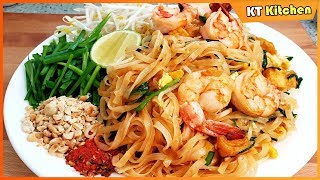 Best Pad Thai Recipe  Cách Làm Hủ Tiếu Xào Thái Lan amp Nước Sốt Chua Ngọt  ENGLISH CAPTION [upl. by Siegler]