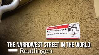 ถนนแคบที่สุดในโลก The narrowest Street in the World  engste Straße der Welt  Reutlingen [upl. by Ewell]