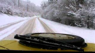 CITROEN MEHARI 4x4 Neige dans les Yvelines entre Dammartin et Septeuil le 20122010 [upl. by Yelsnya]