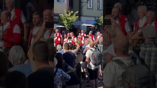 Appenzeller Jodelclub und Kuhglocken appenzell jodel kuhglocken switzerland  Parade [upl. by Civ]