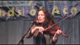 Kate MacLeod amp Tim OBrien quotWe Sing Gospel Songs Togetherquot OFOAM 2013 [upl. by Glarum]