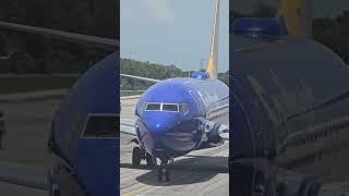 South West Boeing 737 Max and Jet Blue Airbus 320200 [upl. by Fu795]