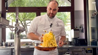 Italian Chef I cook this Pasta every Monday  Spaghetti con le Cozze [upl. by Duma]