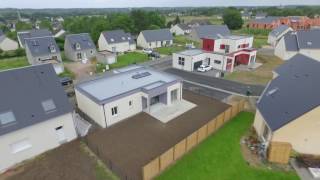 Maison Contemporaine à toit terrasse  Vue aerienne par Drone [upl. by Nhguav]