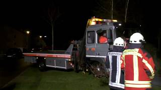 Unfall in Kemnath Frau landet mit Auto in Weiher [upl. by Annocahs]