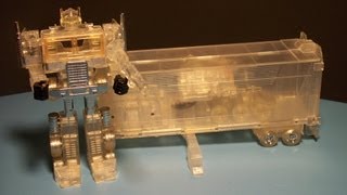 G1 KO OPTIMUS PRIME CLEAR TRANSLUCENT TRANSFORMERS TOY REVIEW [upl. by Schaefer]