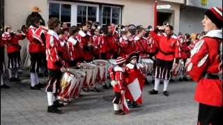 Fasnetsdienstag in Riedlingen 2012 Fanfarenzug der Narrenzunft Blockstrecker Daugendorf 3 Video [upl. by O'Neill]