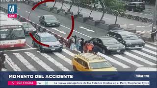 Registran el accidente en avenida Abancay Vehículo embiste a transeúntes y provoca triple choque [upl. by Notgnilra878]