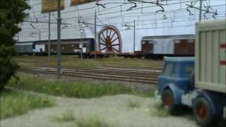 MODELLISMO FERROVIARIO  Merci misti anni 2000 sul plastico GFP [upl. by Aicertal]