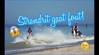 Strandrit gaat fout Masha valt in het water 😱 32 [upl. by Enileqcaj]