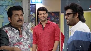 Pisharadi and Mukesh teasing Manoj KJayan for his dressing style [upl. by Basilius]