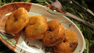 Vada recipe  Ulundu vadai  Perfect south indian ulunthu vadai  Medhu vadai  Ulunthu vadai [upl. by Lien]