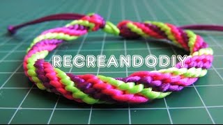 Como hacer una pulsera Kumihimo de 3 colores Kumihimo bracelet [upl. by Bakeman]