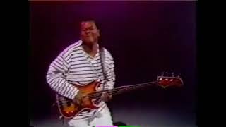 Abe Laboriel Bass Solo Wonderfull [upl. by Ilhsa]