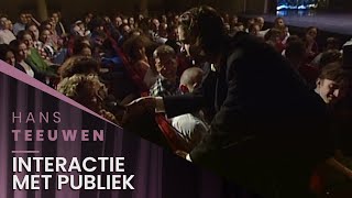 Hans Teeuwen  Interactie met publiek  Hard en Zielig [upl. by Duster]