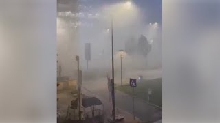 Nubifragio a Milano i video della tempesta nella notte [upl. by Ahens425]