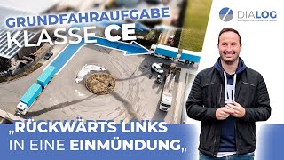 Rückwärts links in eine Einmündung  Grundfahraufgabe Klasse CE Tandemanhänger erklärt  DIALOG BZ [upl. by Folberth]