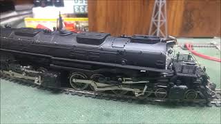 Rivarossi Big Boy 4005 Test Run On Simple Circle and Repair Ho Scale Train Operation Steam Engine [upl. by Binnie551]