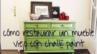 Cómo restaurar un mueble viejo con chalk paint o pintura de tiza 🔨 I Craftabulous [upl. by Enaenaj]