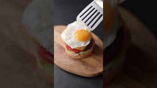 Recept voor de ultieme Vaderdag hamburger  shorts  Allerhande [upl. by Eatnad]