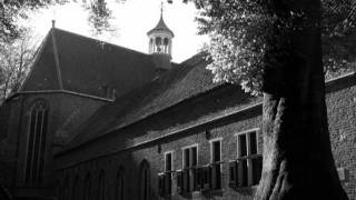 De Harmonia zusjes  Achter in het stille klooster   1960 [upl. by Omor533]