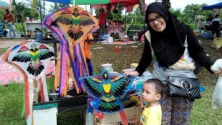 Serunya Bermain Layang Layang Burung Di Car Free Day [upl. by Ejroj]