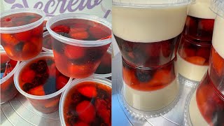 Gelatina de frutos rojos en Vaso fresas gelatinas [upl. by Einaffit]