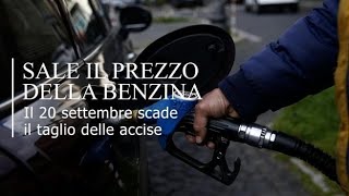 Sale il prezzo della benzina [upl. by Goran]