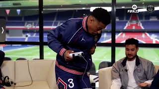 Fifa 22  Kimpembe célèbre en dansant contre gotaga en pensant avoir marquer alors que non [upl. by Rolyat]