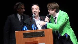 BENIGNI VS IL CANTANTE SENZA PUBBLICOmpg [upl. by Arlynne]