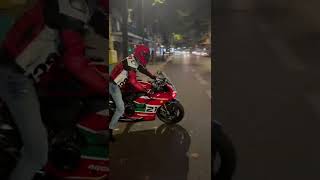 Brand new ducati Panigale Troy Bayliss V2 in Paris [upl. by Chapen369]