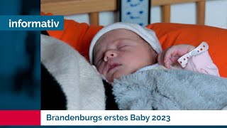 Geboren kurz nach Mitternacht Das Neujahrsbaby 2023 [upl. by Atinahs]