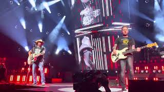 Jason Aldean Runs Off Stage MidPerformance After Heat Exhaustion [upl. by Entroc361]