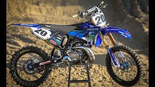 Deluxe Yamaha YZ250 2 Stroke Build  Motocross Action Magazine [upl. by Naitsirhc165]