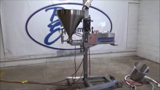 Unifiller Depositor Model UNI 1000i Running with Foot Pedal [upl. by Randy26]