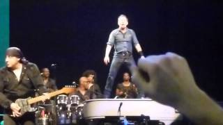 Santa Claus Is Coming To Town  Tenth Avenue Freeze Out  Bruce Springsteen Mexico City Dec 2012 [upl. by Thurston]