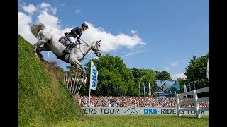 Gilbert Tillmann  Claus Dieter  Deutsches SpringDerby Hamburg 2017 [upl. by Anelrahc]