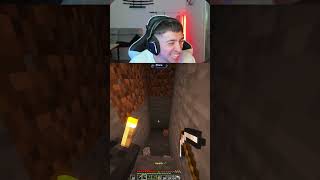 Lhistoire de la Mitraillette minecraft humour gaming clips twitchfr twitch funny shorts [upl. by Kusin]