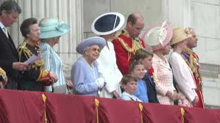 Preocupação com estado de saúde da rainha Elizabeth II  AFP [upl. by Llehctim337]