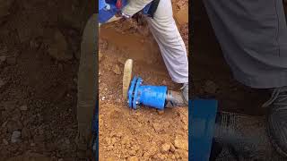 Clever installation process of pipe adapters with hammer and wood [upl. by Aciretehs]