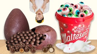 Maltesers Chocolate Egg Mukbang 대왕 몰티져스 먹방 MUKKABI 먹깨비 [upl. by Hceicjow]