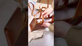 Portland Leather Large Lola Zipper Crossbody Tote  Bag Unboxing amp First Impression Review [upl. by Paz]