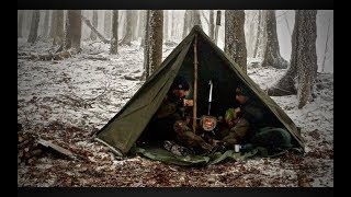 Pernotto bushcraft invernale con tenda e stufa  Overnight with tent and Gstove  ITA [upl. by Amikay]