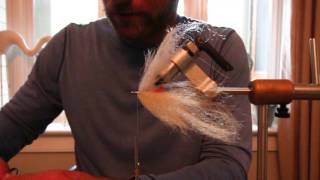 FreshSalt Fishing HOW TO tie a Menhaden Fly [upl. by Aivatahs]