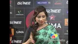 Shreya Ghoshal at gima awards with press on red carpet [upl. by Elyssa12]